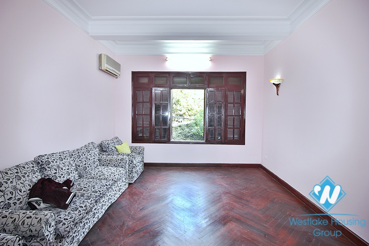 Renovated 4 beds house with lake view for rent in Tu Hoa area, Tay Ho